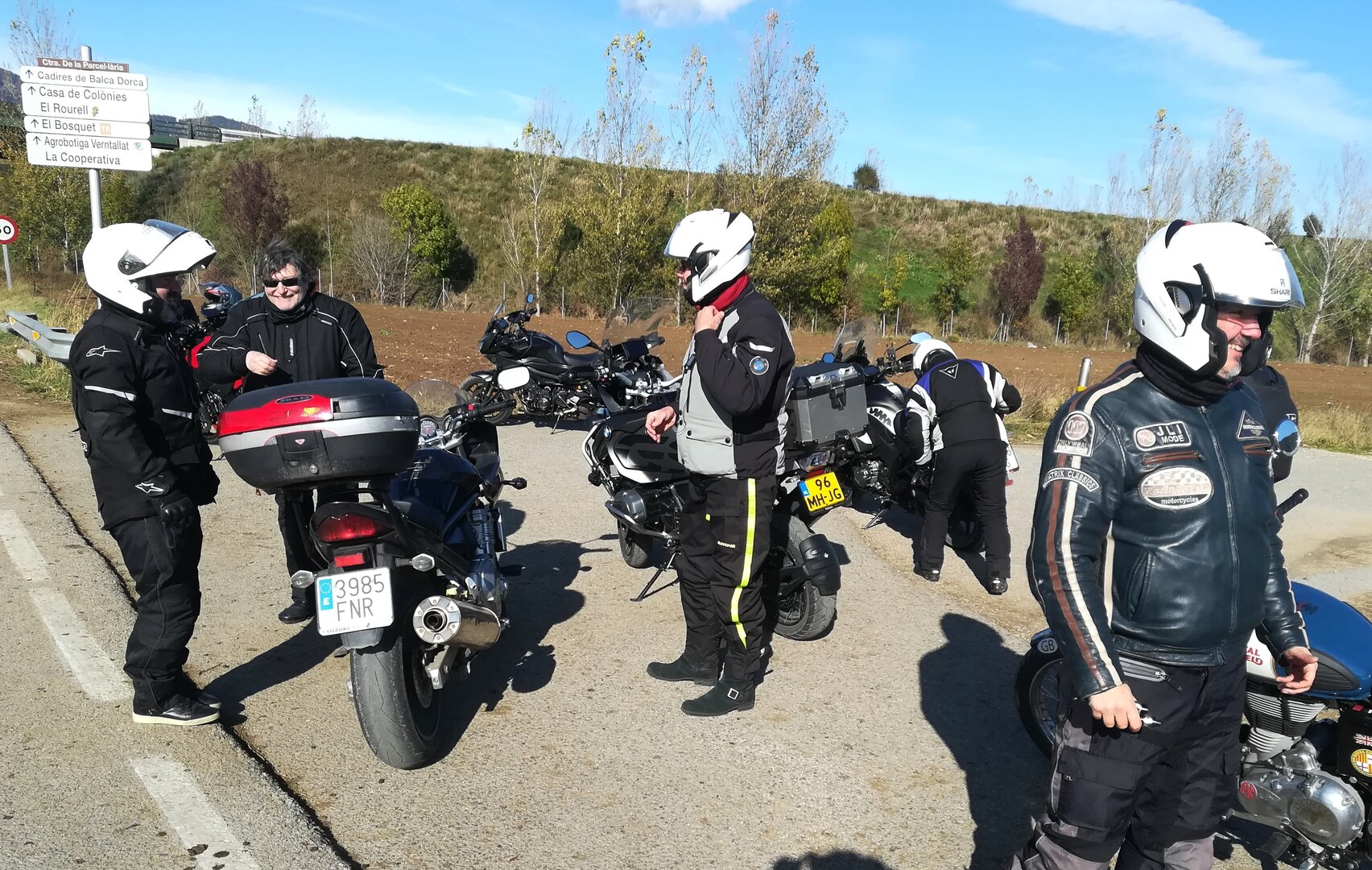 Sortida a la Vall de Llaés (Berguedà). El Castell, l'Hostal i Les Balmes.
