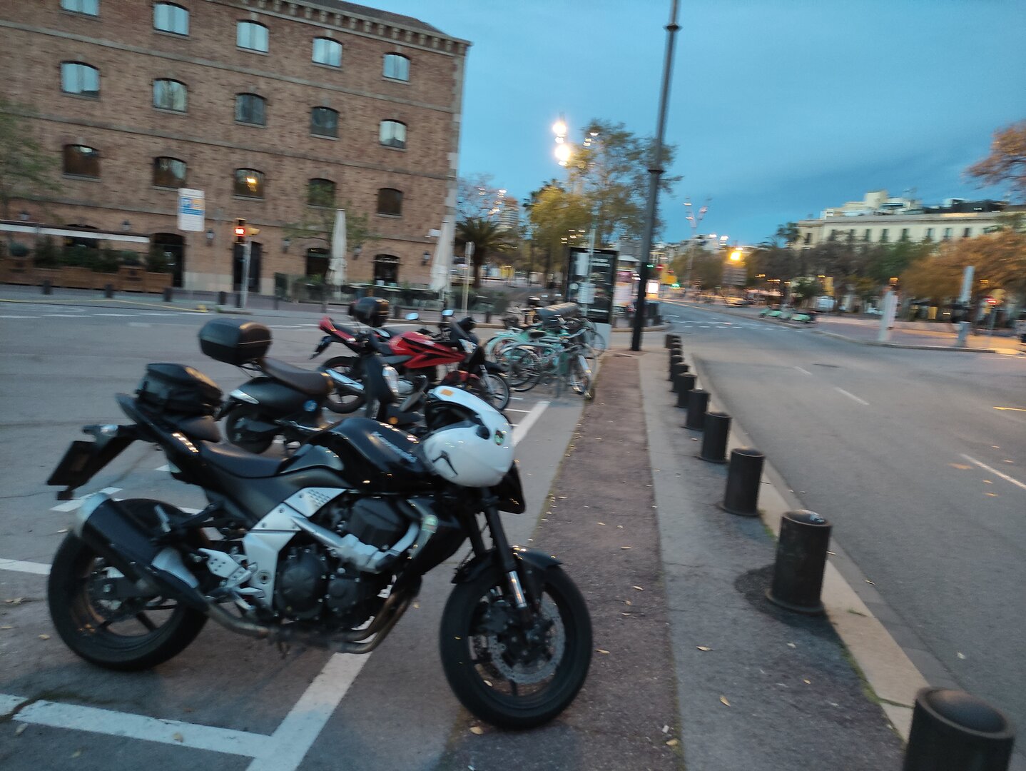 Volta Pirineus Catalans. Tosses. Mijanes, Conòsol, Albera, Cadaqués, L'Escala.
