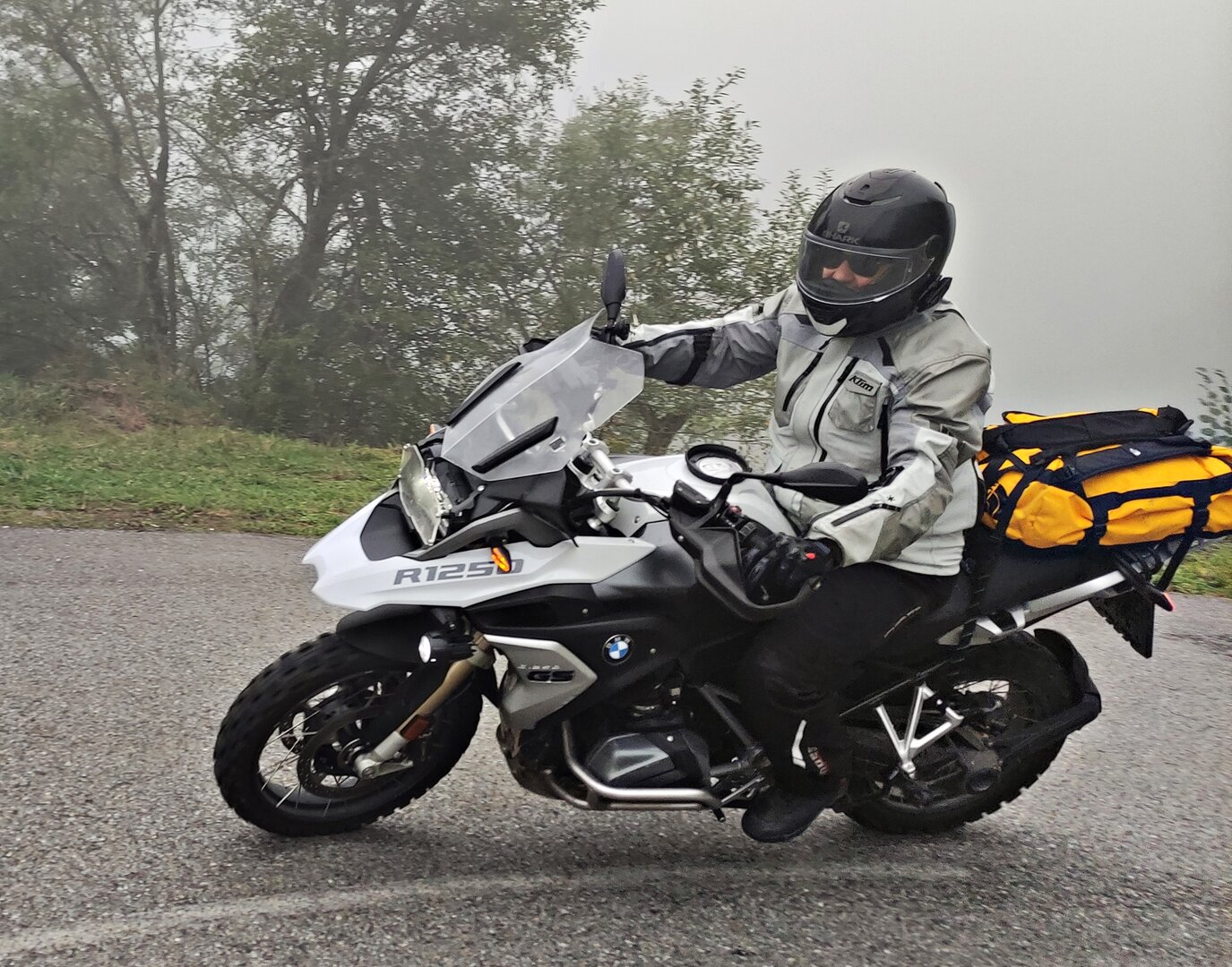 MotoRevolta Catalunya 3dies 1250Km Pirineus, Aran, Maestrat, Peníscola, Priorat. 