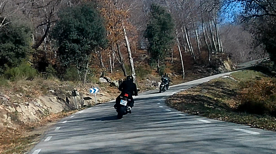 Volta matinal motorista al Vallès Oriental i al Montseny. Collformic-SantaFe. 260Km Dc.2024-12-04