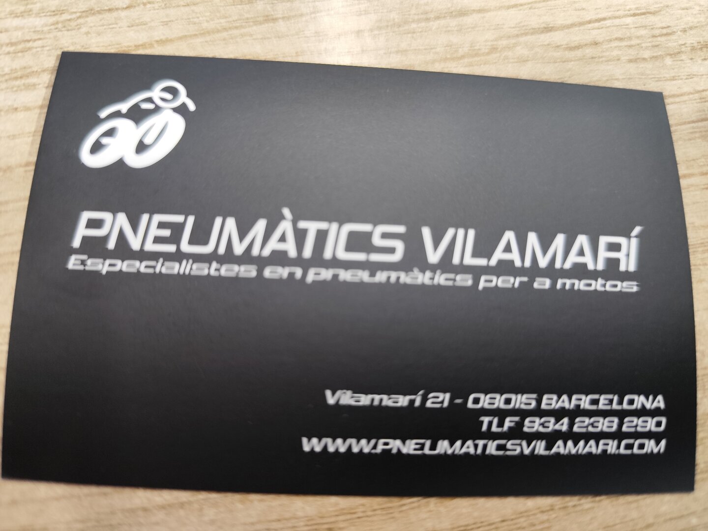 Reparació pneumàtic punxat. V2pneumatics Dv.2025-02-21