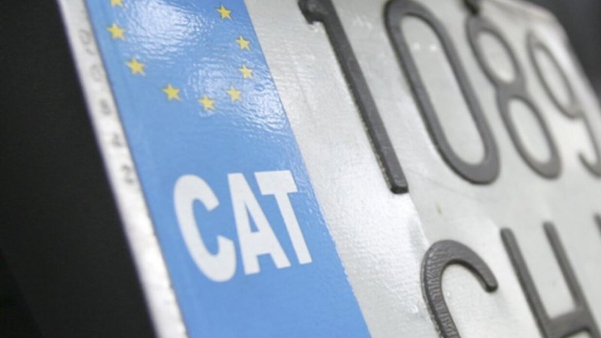 Defensa d’una multa pel CAT a la matrícula